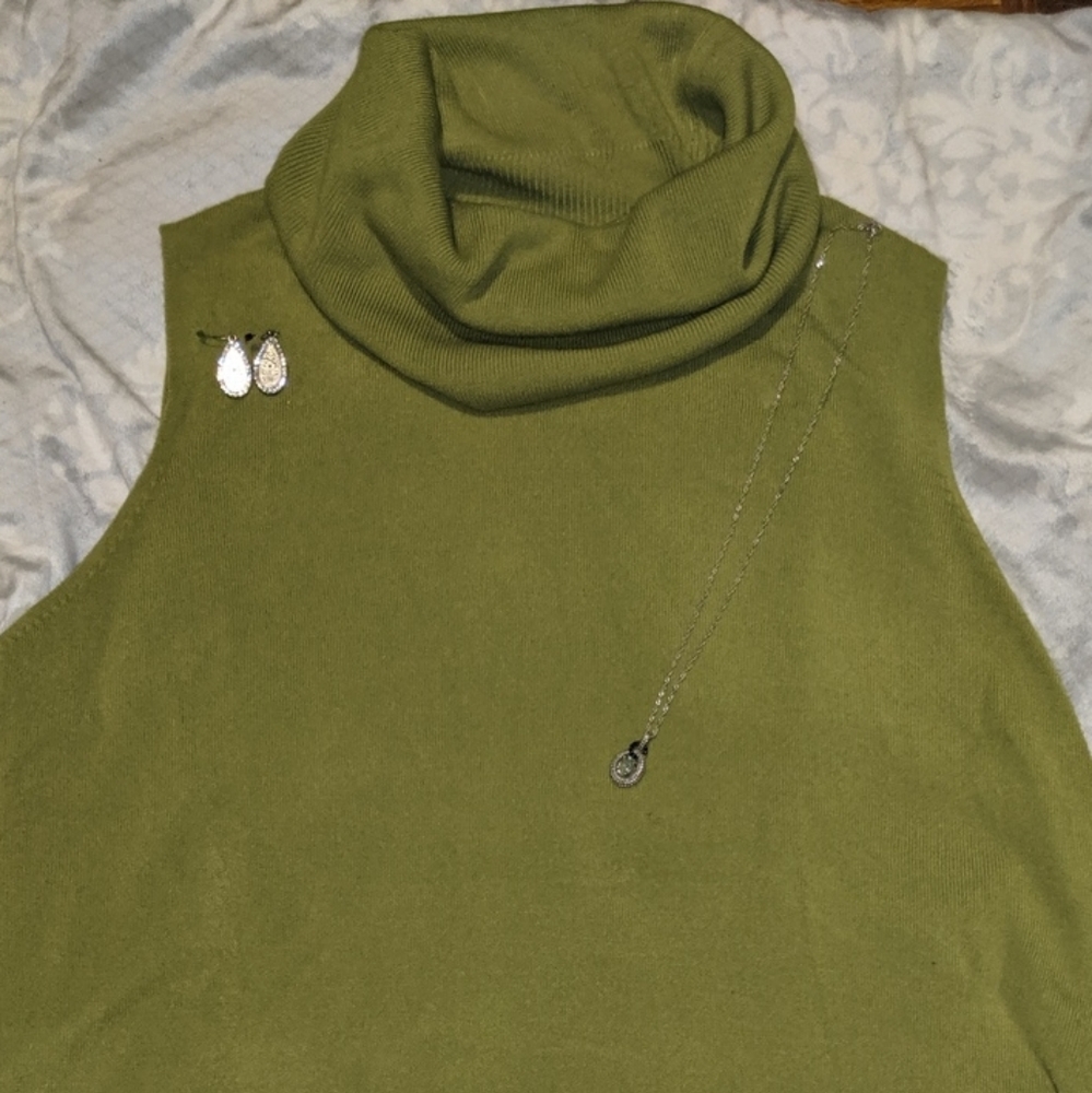 Women's Top